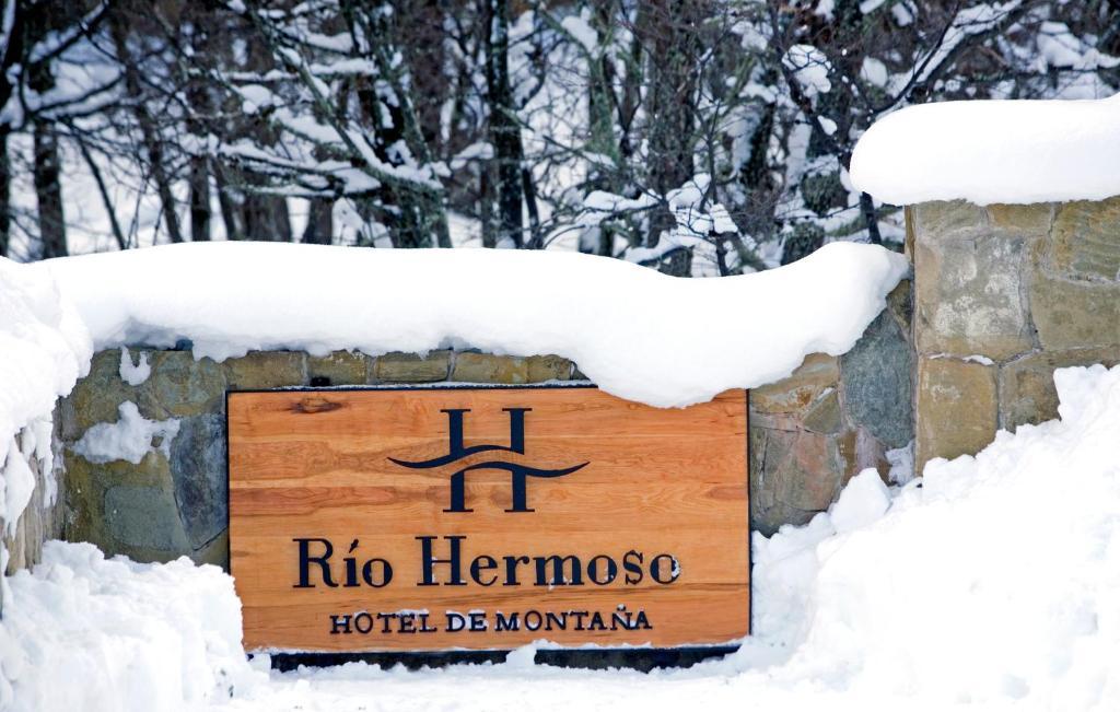 Rio Hermoso Hotel De Montana San Martin de los Andes Exterior photo